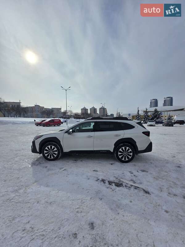 Внедорожник / Кроссовер Subaru Outback 2023 в Киеве