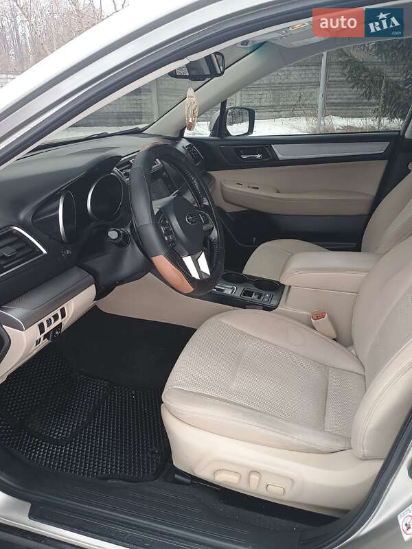 Універсал Subaru Outback 2015 в Житомирі