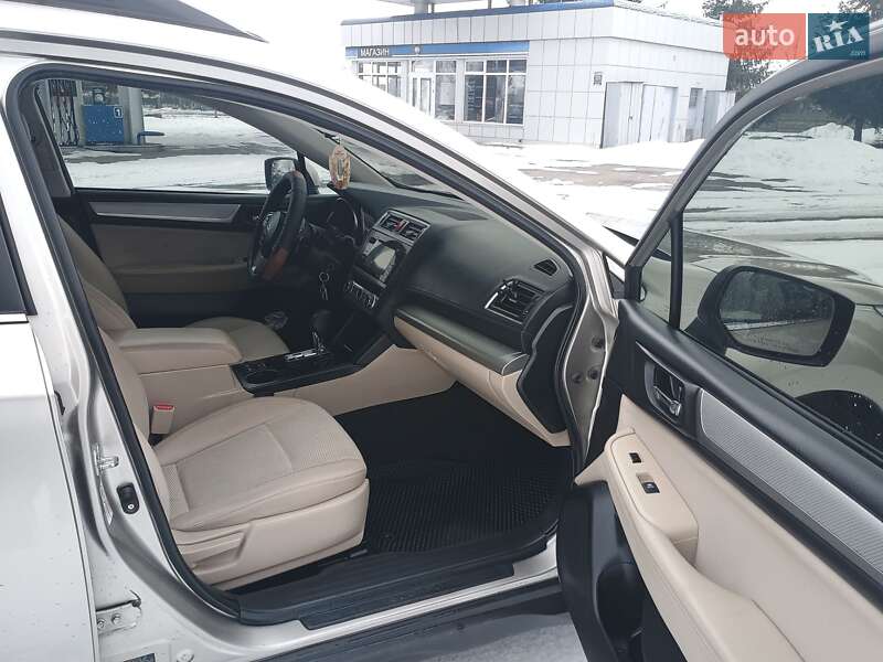 Універсал Subaru Outback 2015 в Житомирі