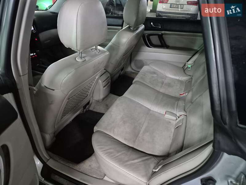 Універсал Subaru Outback 2003 в Києві