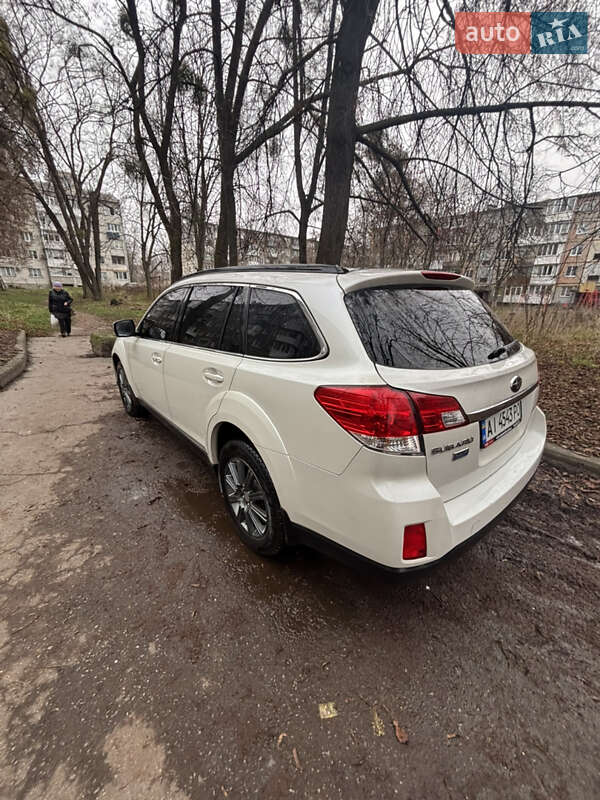 Универсал Subaru Outback 2014 в Житомире