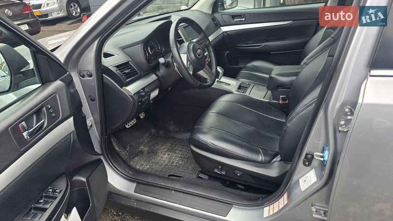 Універсал Subaru Outback 2011 в Львові
