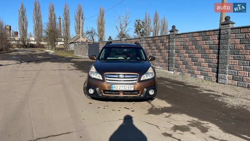 Универсал Subaru Outback 2013 в Ровно