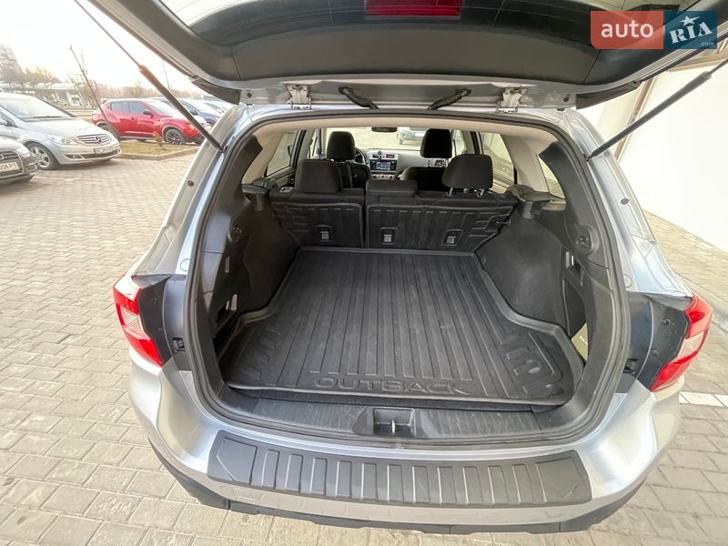Универсал Subaru Outback 2015 в Львове