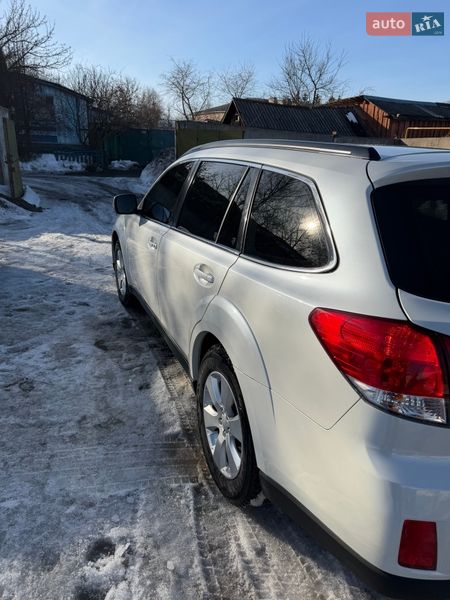 Универсал Subaru Outback 2014 в Глухове
