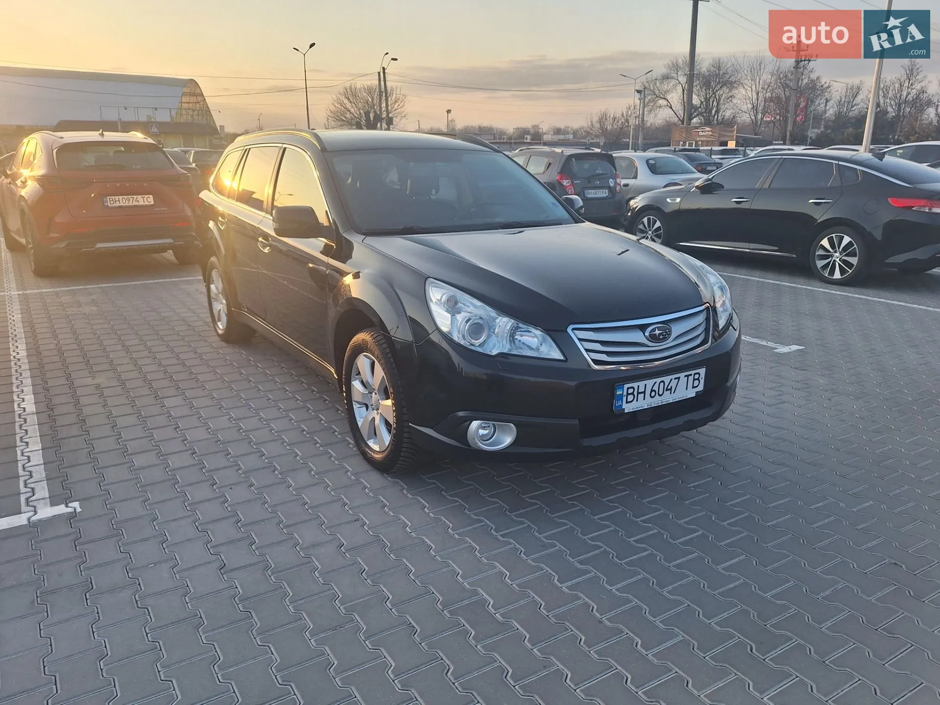 2011 Subaru Outback - фото 1