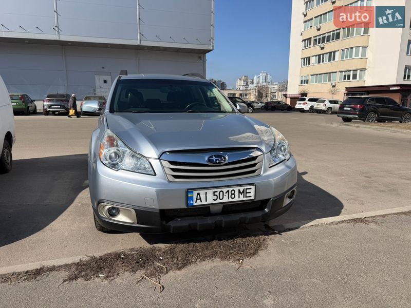 Универсал Subaru Outback 2012 в Киеве
