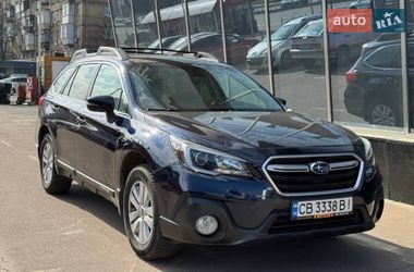 Универсал Subaru Outback 2018 в Киеве