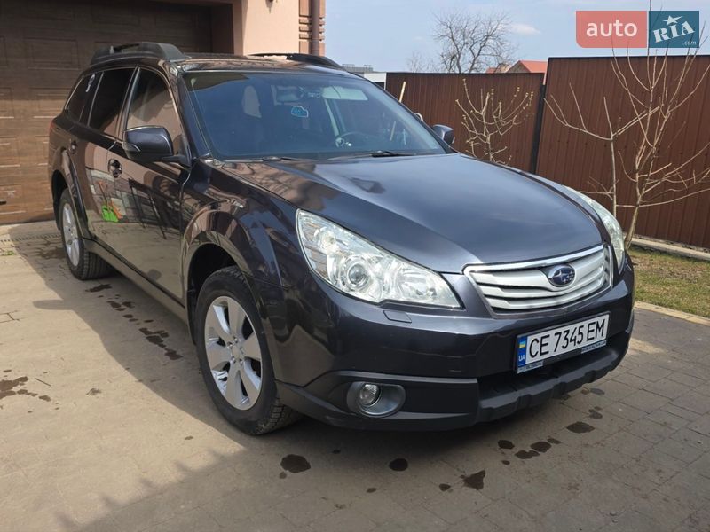 Универсал Subaru Outback 2011 в Черновцах
