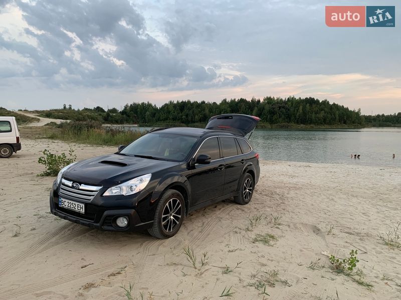 Универсал Subaru Outback 2013 в Львове