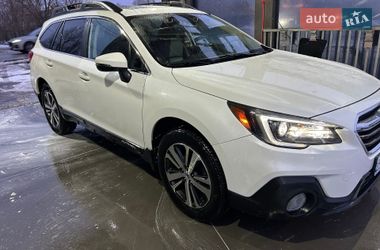 Универсал Subaru Outback 2017 в Киеве