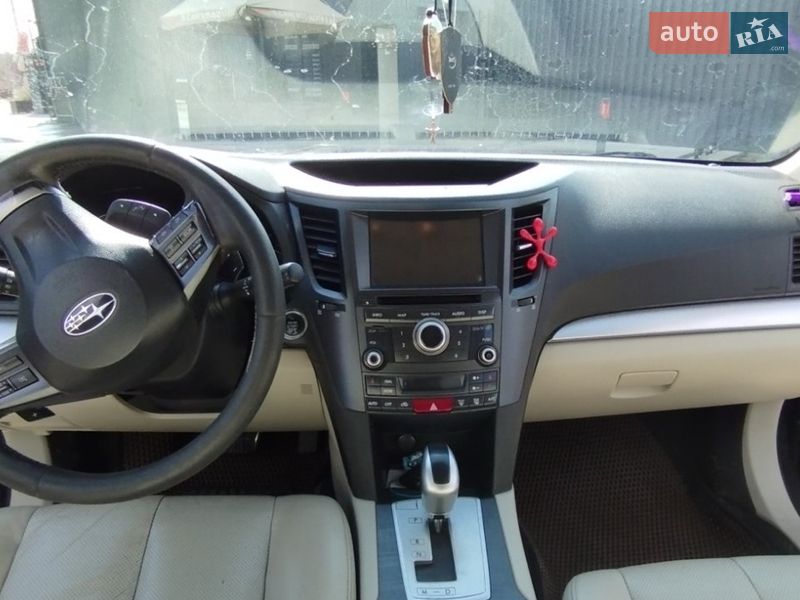 Универсал Subaru Outback 2013 в Белогорье