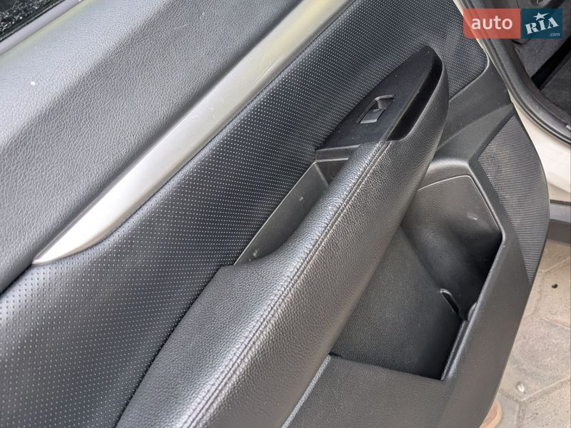 Универсал Subaru Outback 2010 в Ивано-Франковске