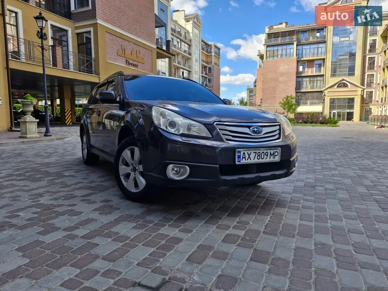 Subaru Outback 2011