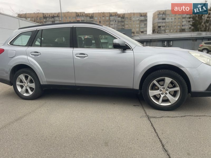 Універсал Subaru Outback 2013 в Львові
