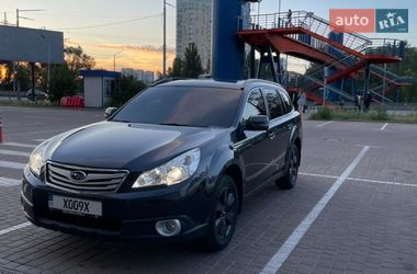 Універсал Subaru Outback 2010 в Києві