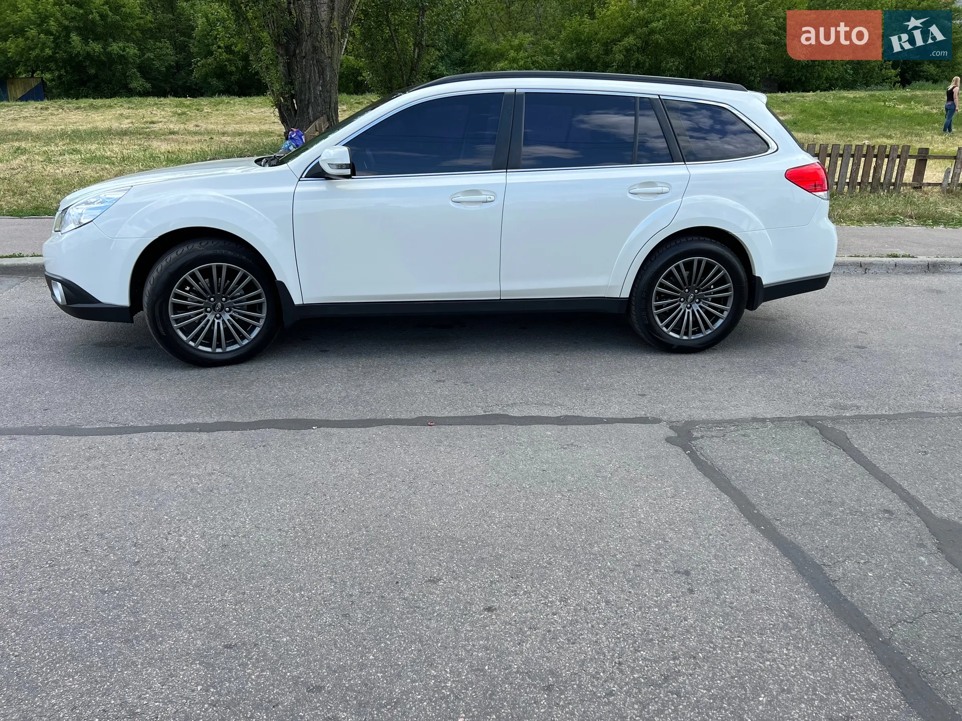 2010 Subaru Outback - мініатюра 3