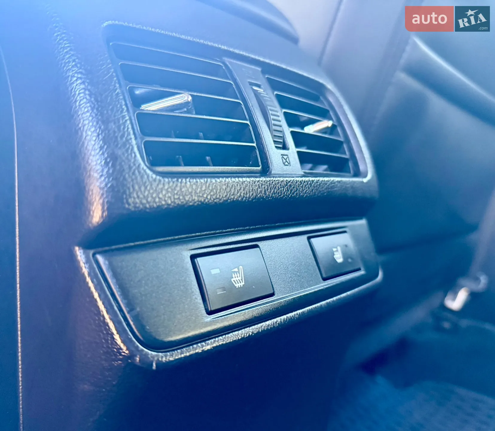 2015 Subaru Outback - мініатюра 16