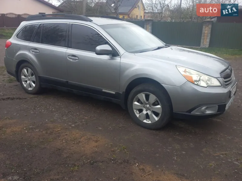 Subaru Outback 2010