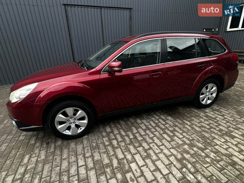Універсал Subaru Outback 2010 в Києві