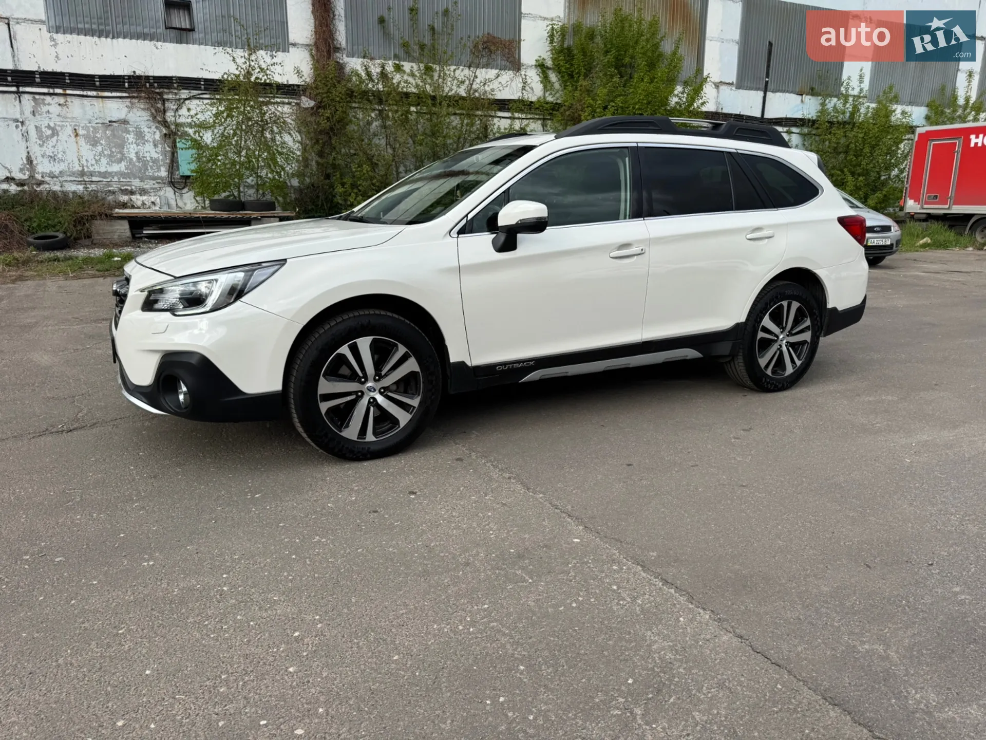 2018 Subaru Outback - мініатюра 2