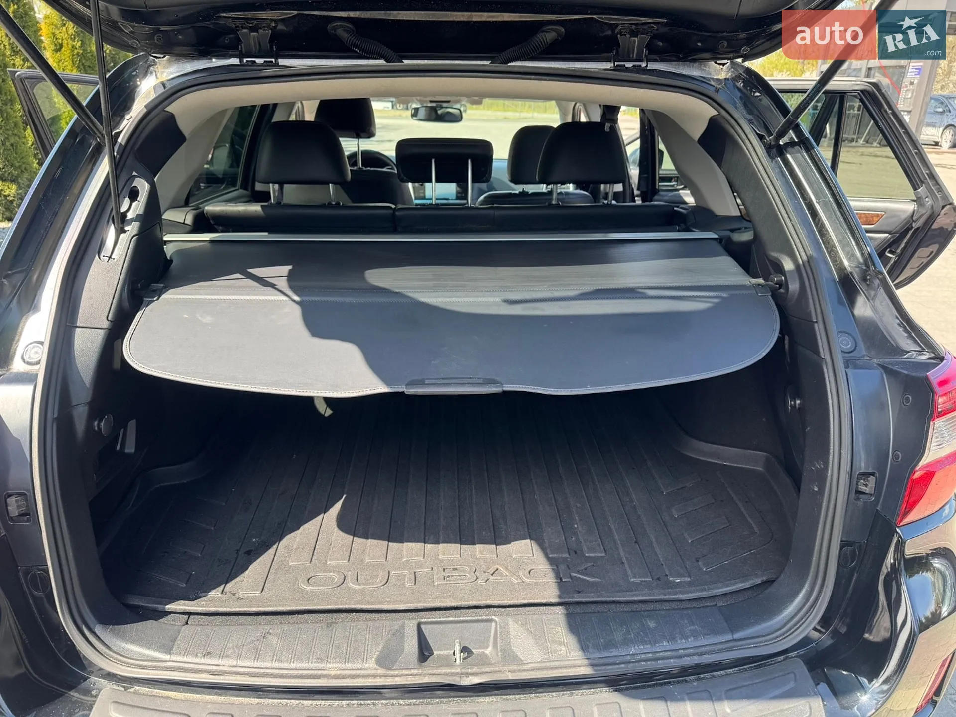 2015 Subaru Outback - мініатюра 16