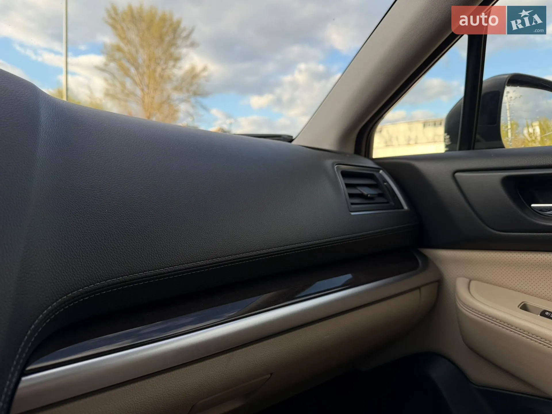 2018 Subaru Outback - мініатюра 16