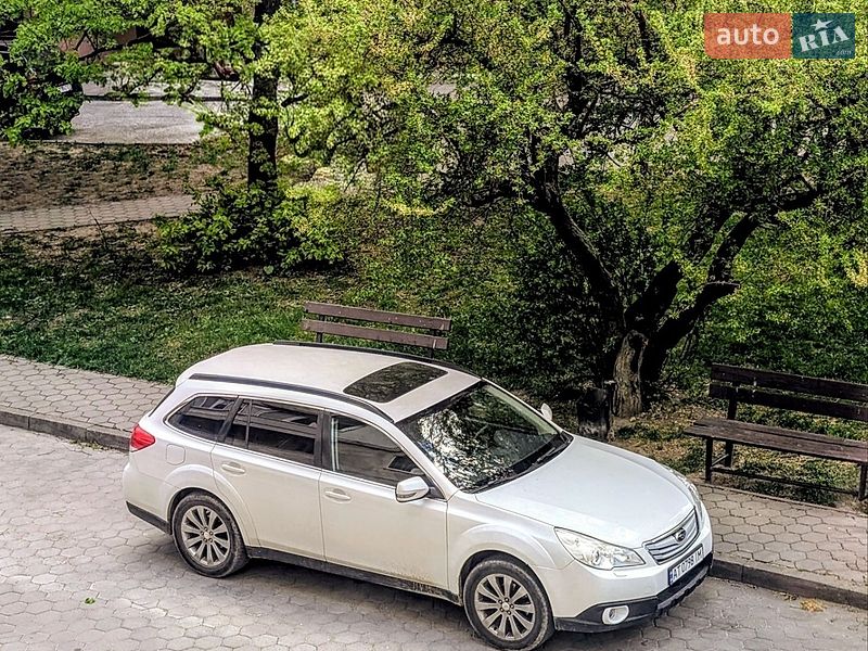 Subaru Outback 2010