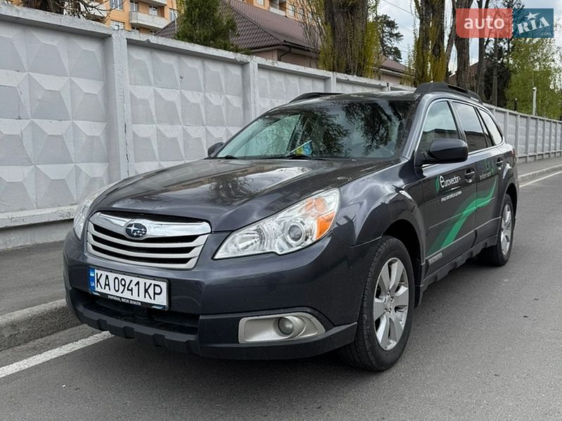 Subaru Outback 2011