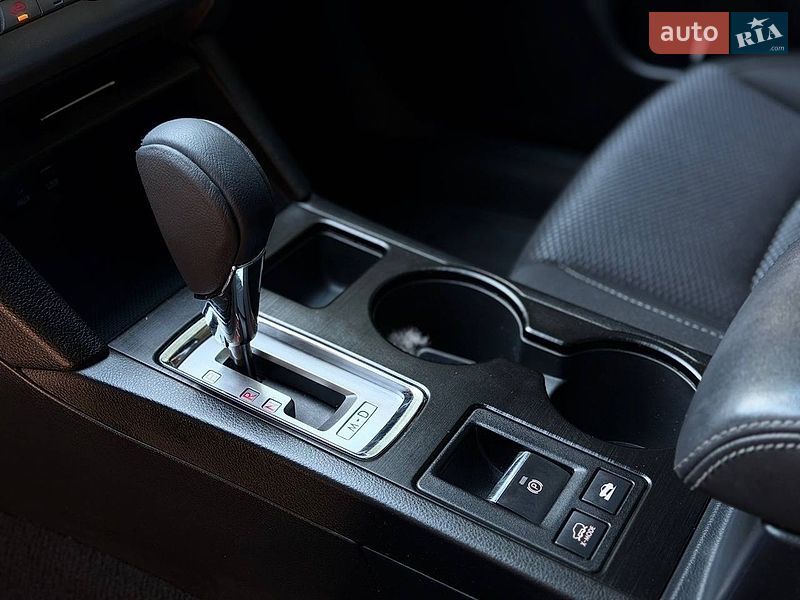 Универсал Subaru Outback 2015 в Днепре