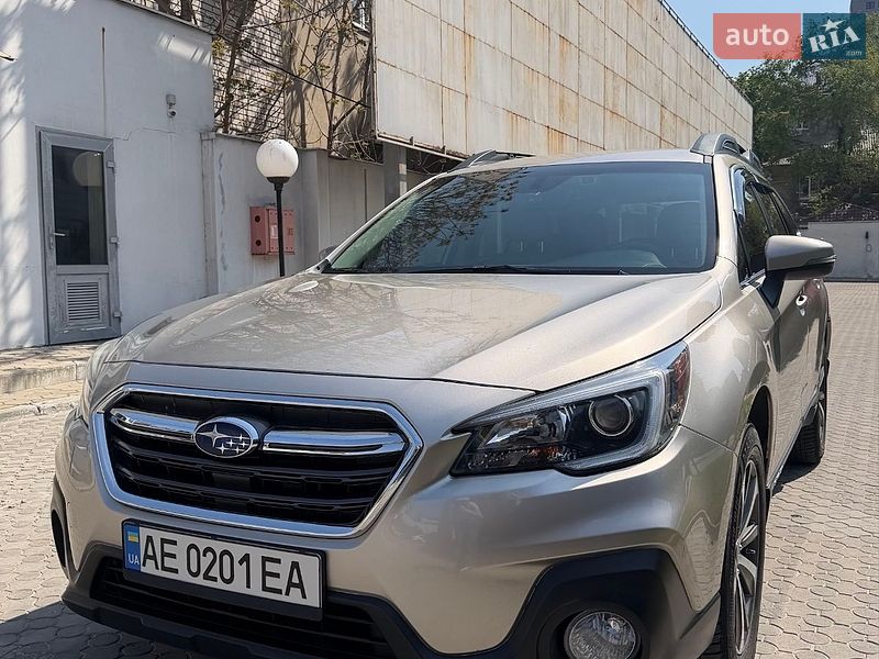 Универсал Subaru Outback 2017 в Днепре