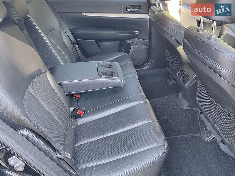 Универсал Subaru Outback 2011 в Желтых Водах