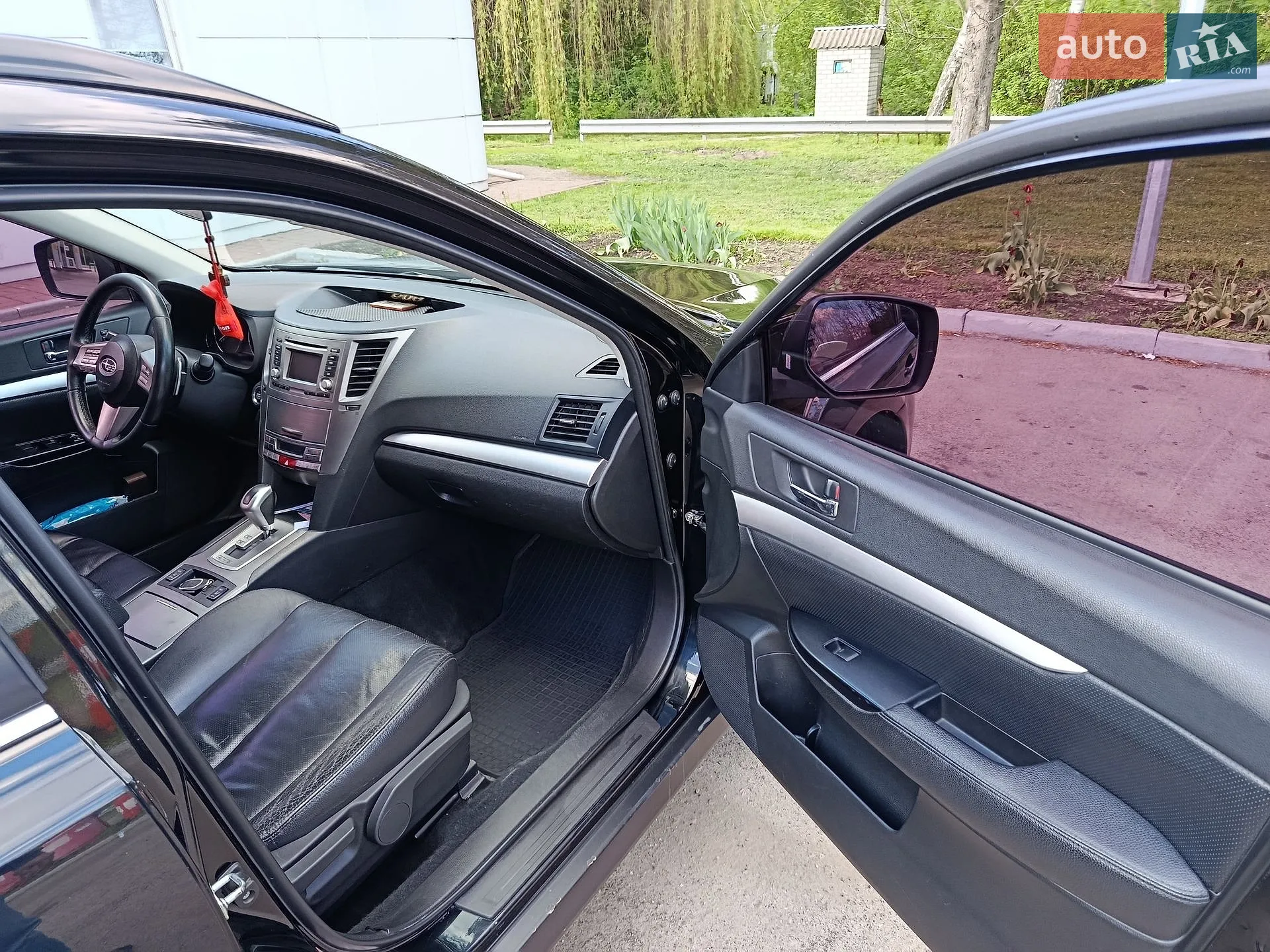 2011 Subaru Outback - мініатюра 24