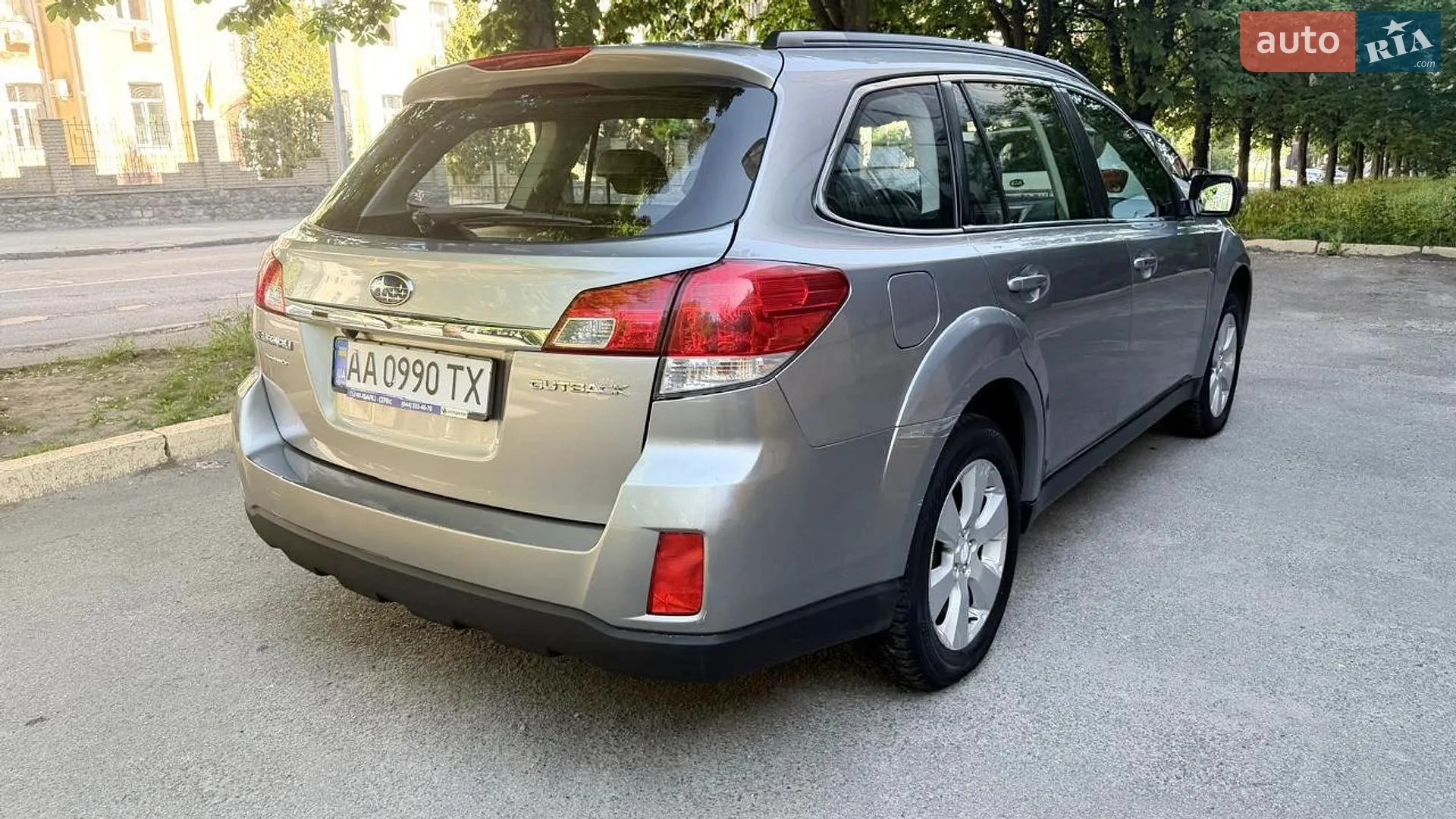 2011 Subaru Outback - мініатюра 6