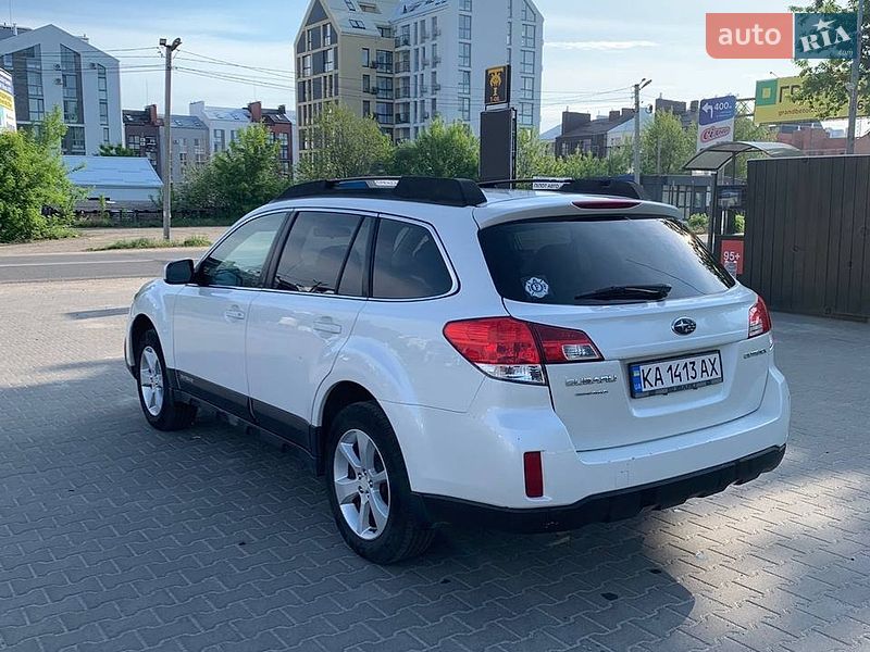 Універсал Subaru Outback 2013 в Києві