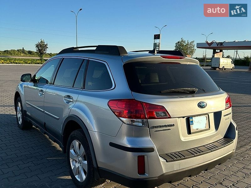Універсал Subaru Outback 2011 в Бучачі