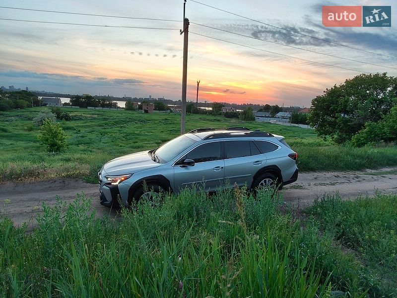 Позашляховик / Кросовер Subaru Outback 2023 в Дніпрі
