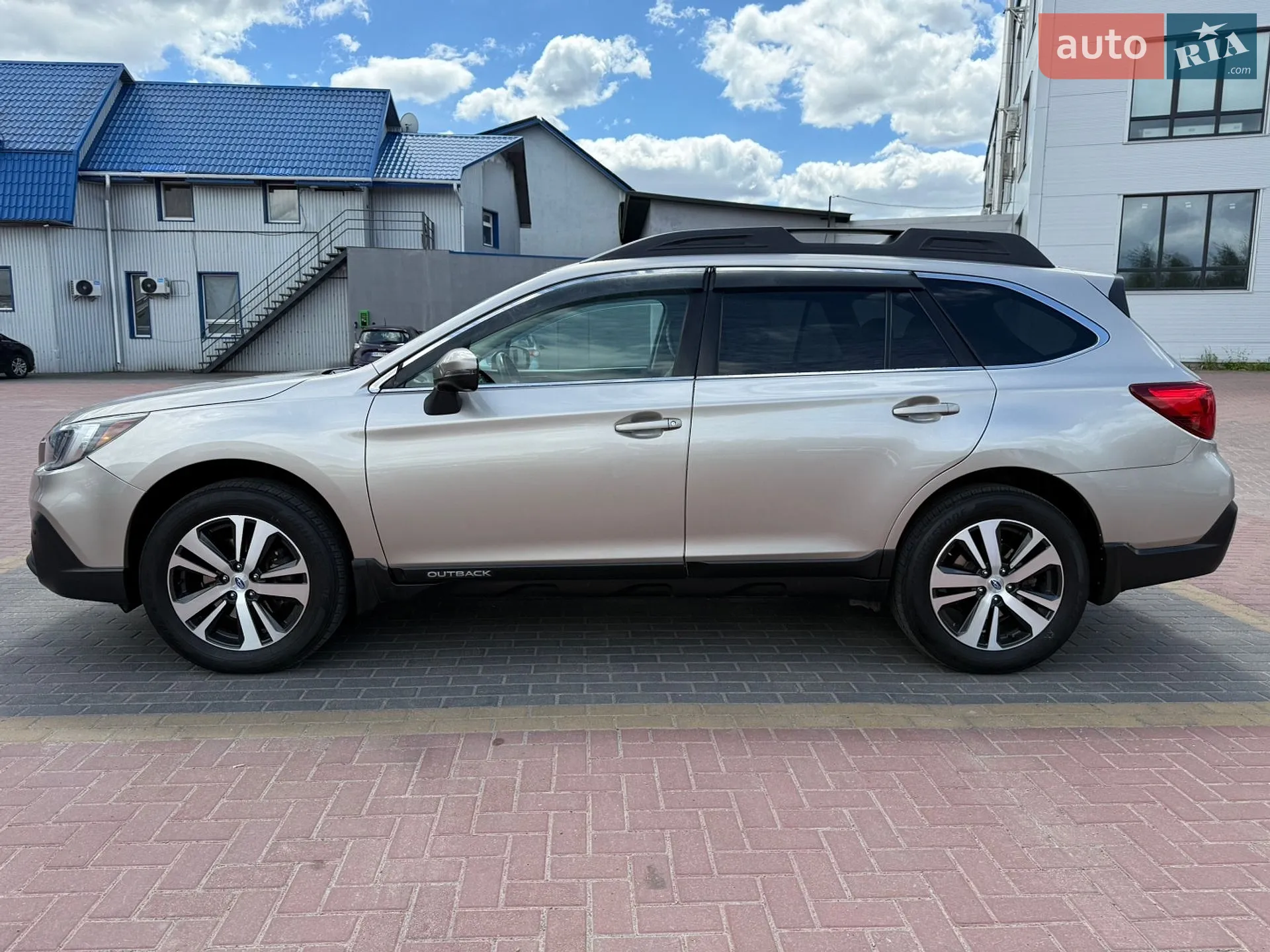 2018 Subaru Outback - мініатюра 9