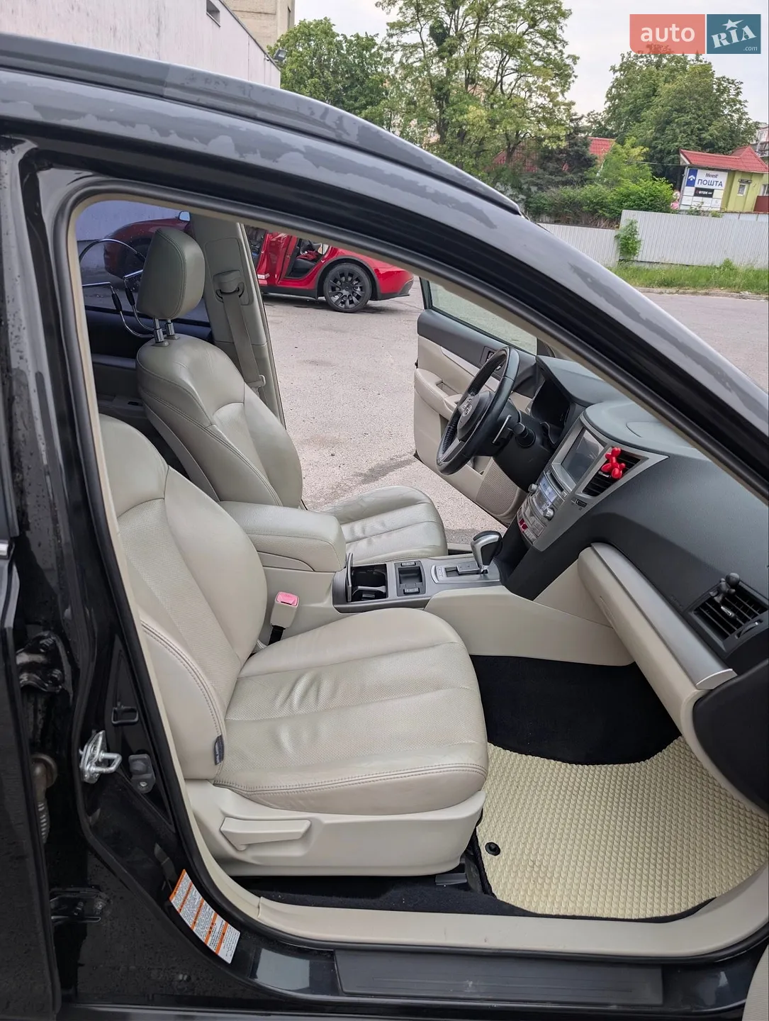 2010 Subaru Outback - мініатюра 27