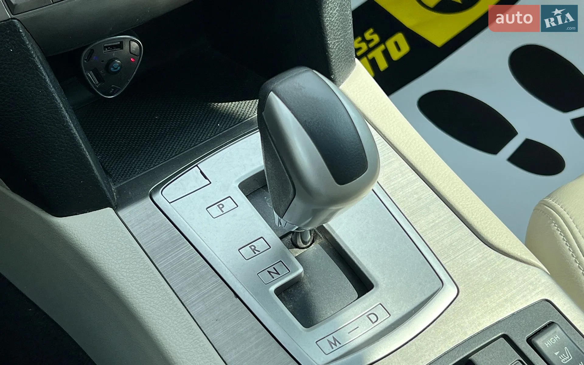 2010 Subaru Outback - мініатюра 18
