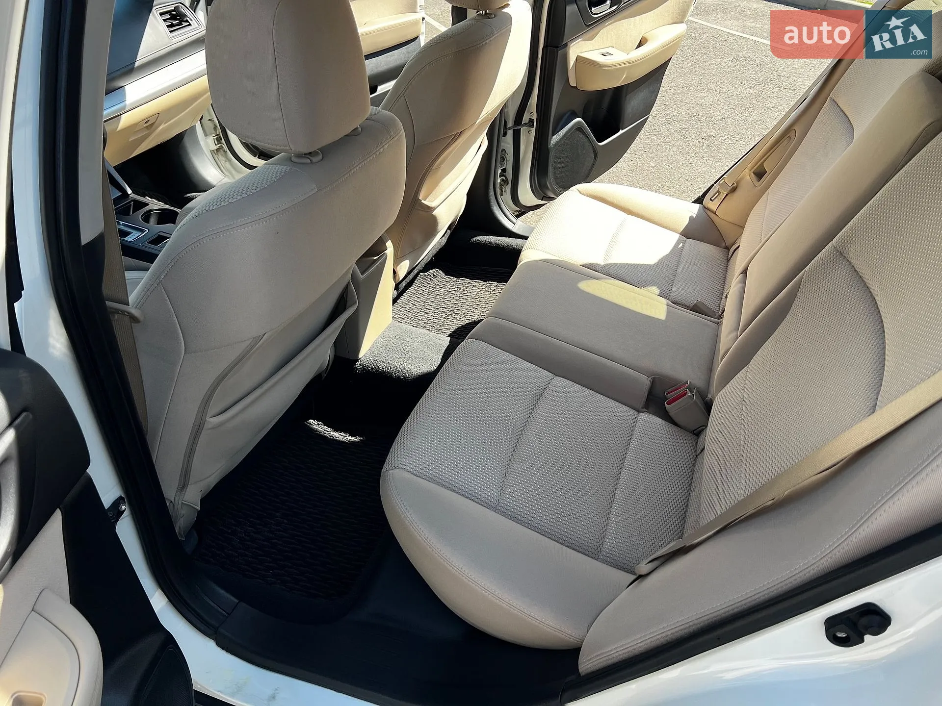 2016 Subaru Outback - мініатюра 13