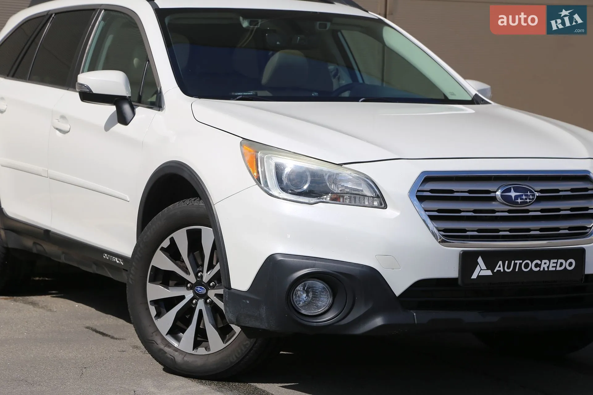 2016 Subaru Outback - мініатюра 2
