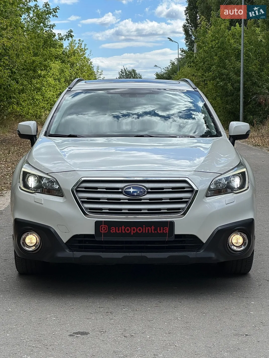 2016 Subaru Outback - мініатюра 2