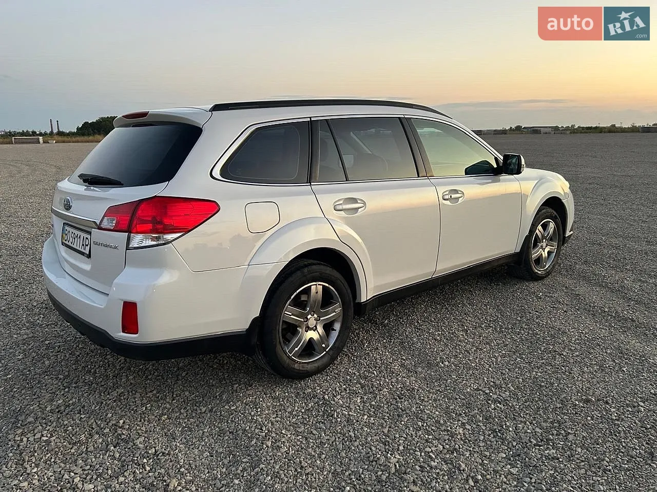2010 Subaru Outback - мініатюра 3