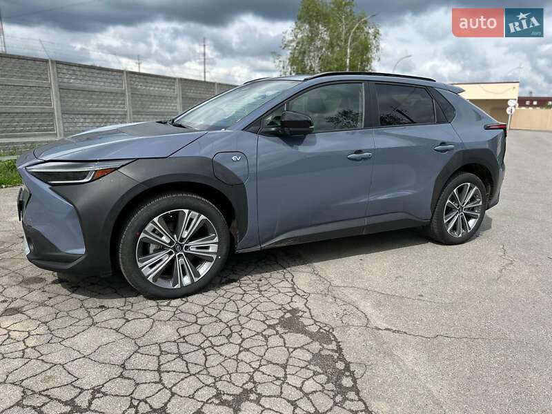 Внедорожник / Кроссовер Subaru Solterra 2023 в 