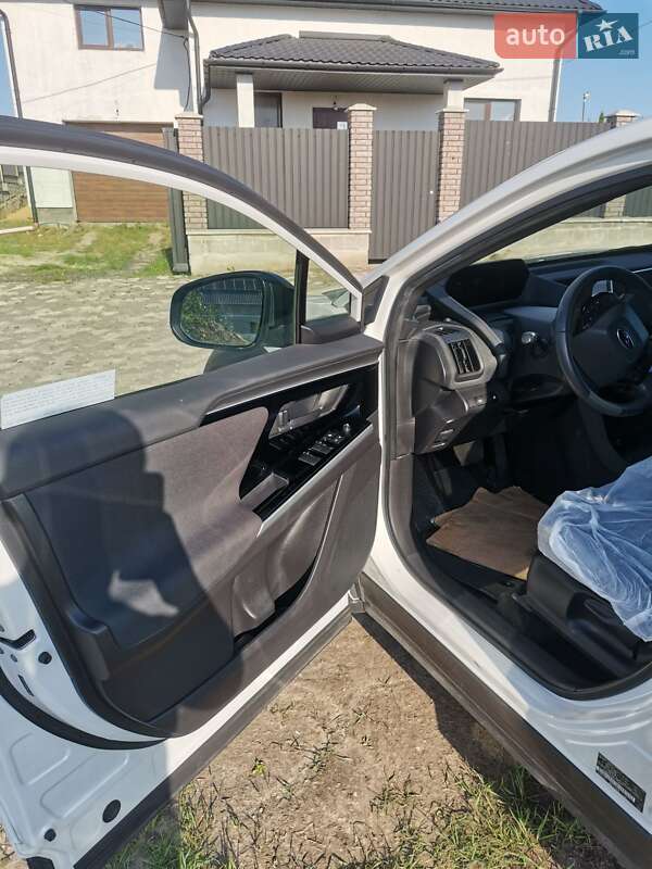 Внедорожник / Кроссовер Subaru Solterra 2023 в Тернополе