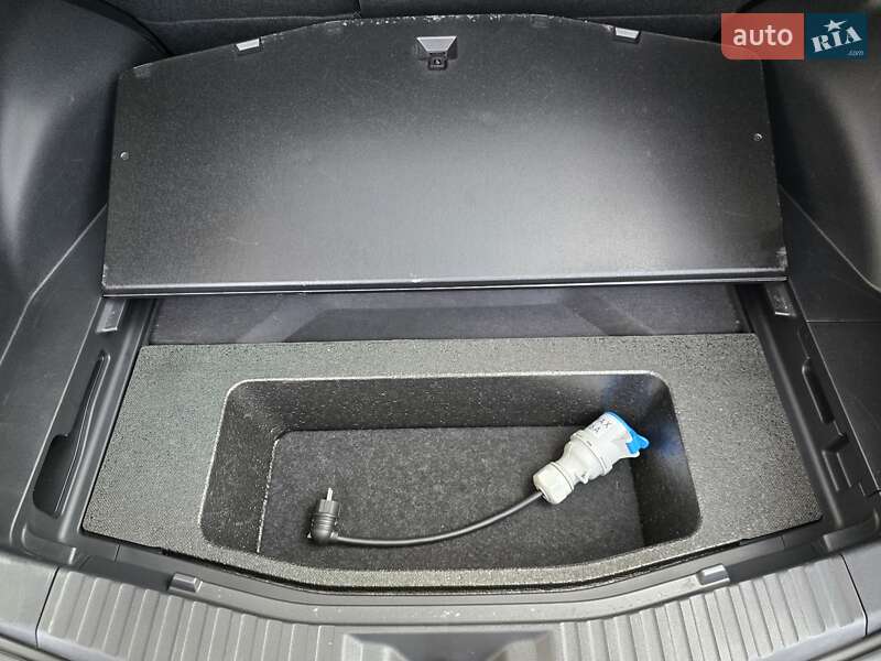 Внедорожник / Кроссовер Subaru Solterra 2023 в Львове