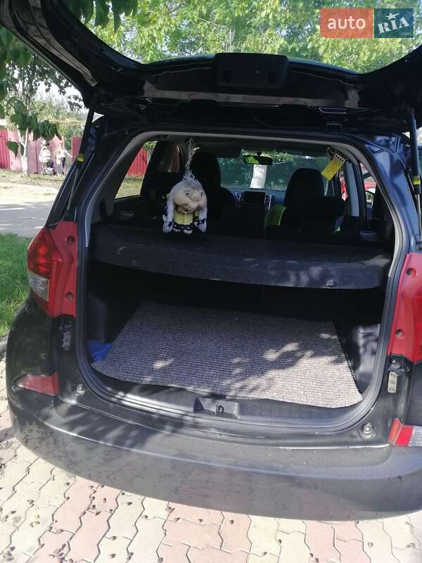 Хетчбек Subaru Trezia 2011 в Кропивницькому