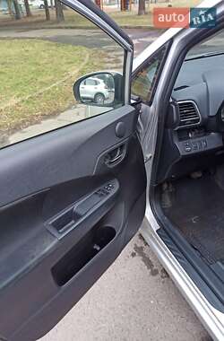Хэтчбек Subaru Trezia 2013 в 