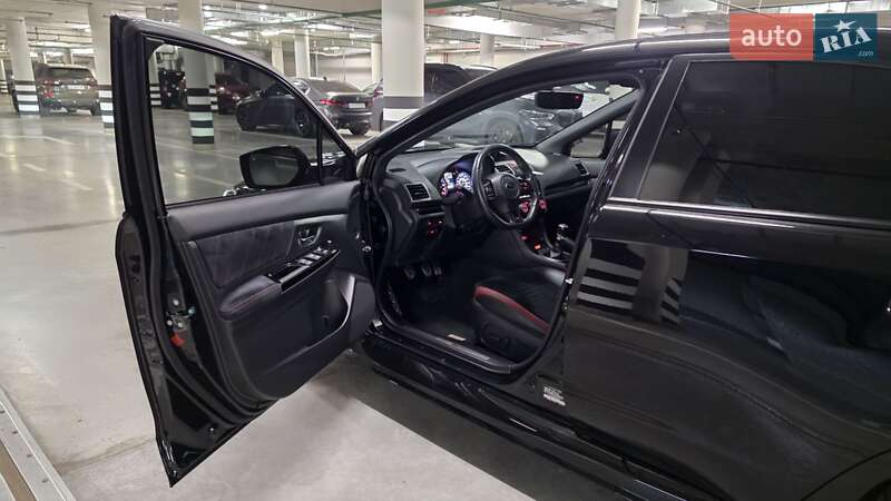Седан Subaru WRX STI 2017 в Киеве